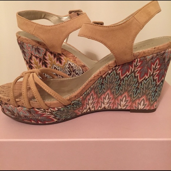 Anne Klein Colorful Patterned Wedge Sandals "Fionn" size 8.5 NWOT - Picture 4 of 12